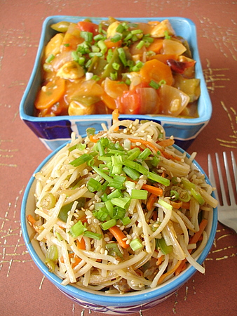 Vegetable Noodles with vegetables and panner in sweet and sour sauce