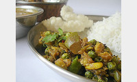 Brinjal Green Peas 