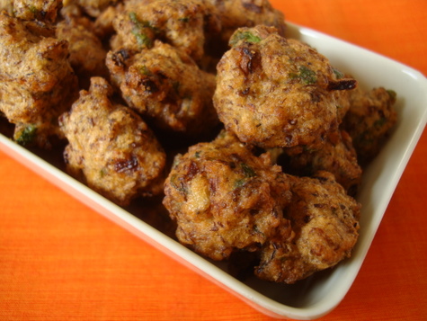 Pesara Pudina Punukulu Recipe   Moong Dal Mint Fritters - 84
