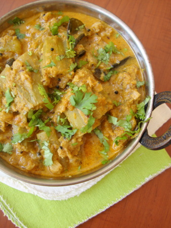 Gutti Beerakaya ~ Stuffed Ridgegourd/Turai