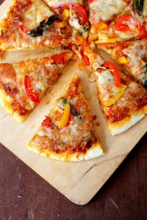 How to Make Pizza at Home