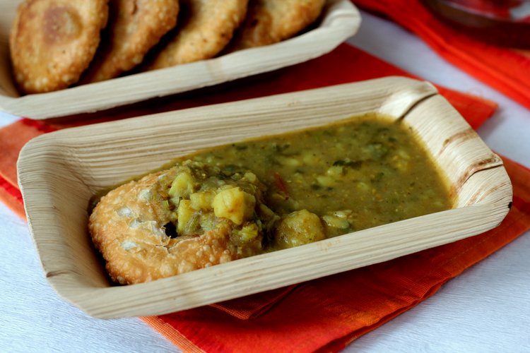 aloo sabzi with kachori - Indian food recipes - Food and cooking blog