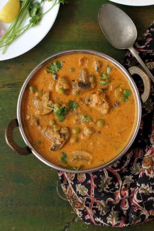 Matar Mushroom Served with Homemade Naan