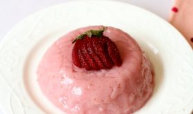 strawberry pudding