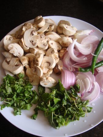 mushroom pulao ingredients