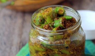 green chilli pickle