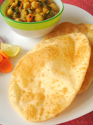 https://www.sailusfood.com/wp-content/uploads/batura.JPG